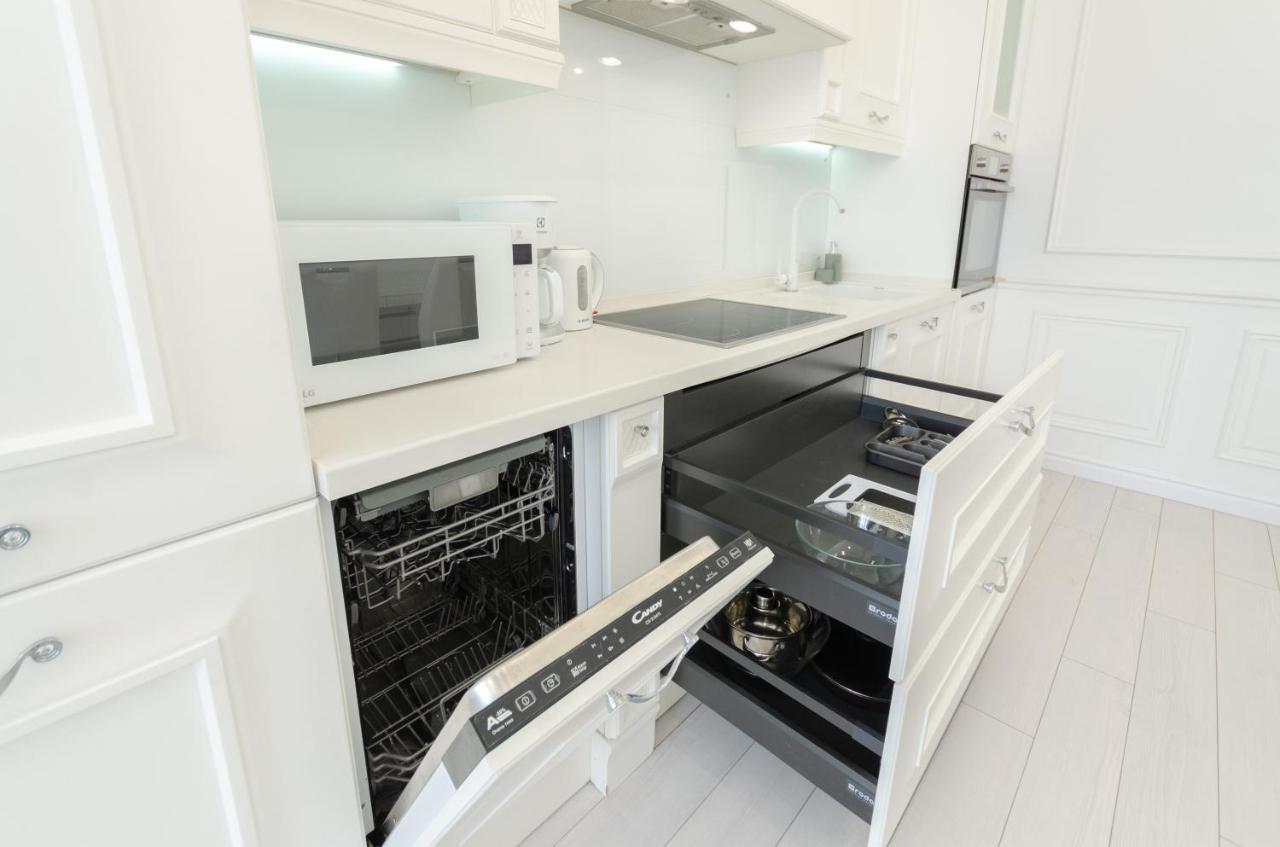 Petrovdom Apartments 10-353 In Rc Central Park, 7 John Mccain Street Kiev Bagian luar foto